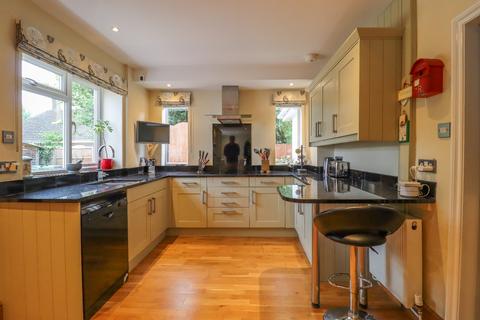 5 bedroom detached house for sale, The White House, Main Road, Terrington St. John, PE14 7RR