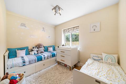 19 Forest Close, Chislehurst, BR7 5QS