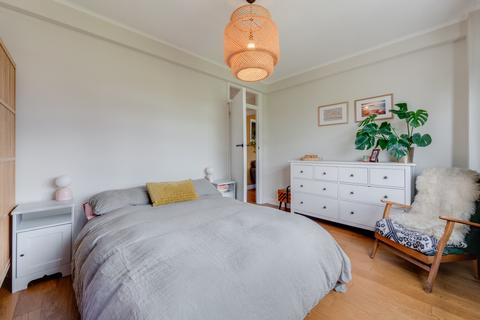 2 bedroom flat for sale, Mundania Court, Forest Hill Road, East Dulwich, SE22