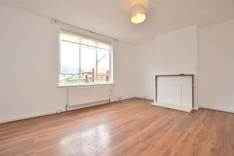 3 bedroom terraced house to rent, Mays Lane, Barnet EN5