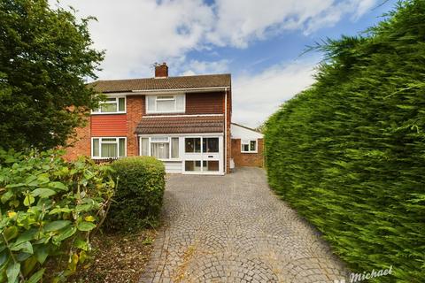 2 bedroom semi-detached house for sale, Clifton Green, Aylesbury, Buckinghamshire