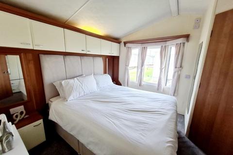 2 bedroom static caravan for sale, Martello Beach Holiday Park