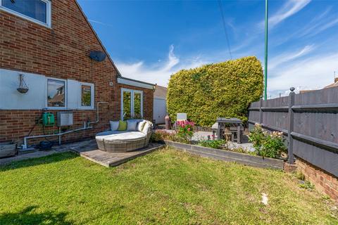 2 bedroom bungalow for sale, Croshaw Close, Lancing, West Sussex, BN15