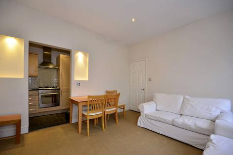 2 bedroom flat to rent, Langland Gardens, Hampstead, London, NW3