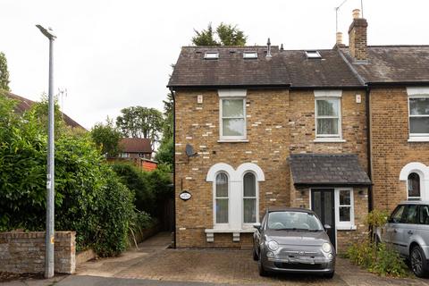 3 Upper Park, Loughton, IG10 4EY