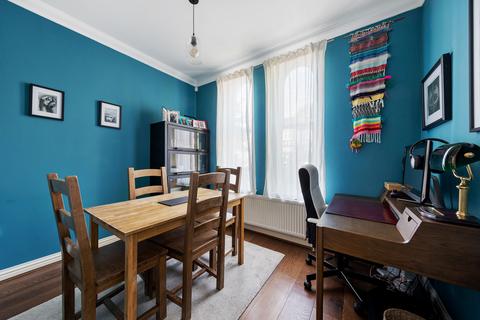 3 Upper Park, Loughton, IG10 4EY