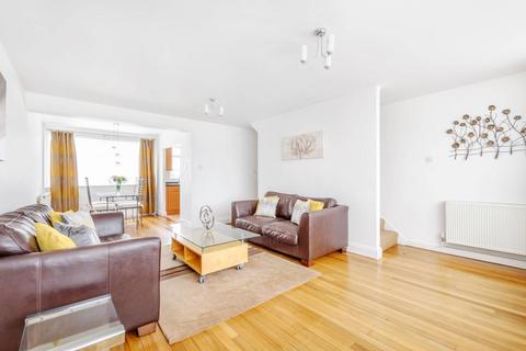 4 bedroom house to rent, The knoll, Ealing Broadway, London, W13