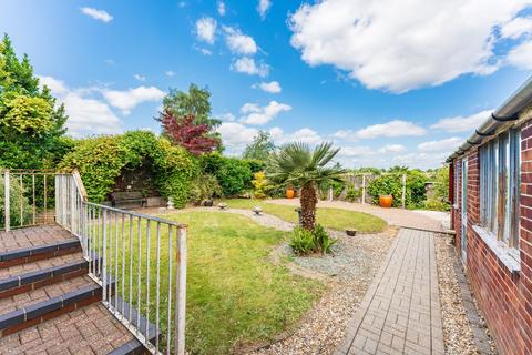 3 bedroom detached bungalow for sale, Hilly Plantation, Norwich