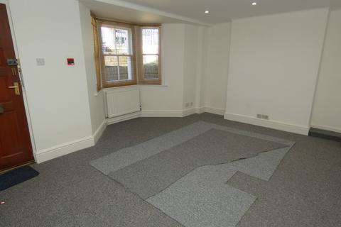 2 bedroom flat to rent, Central Parade, Herne Bay, CT6