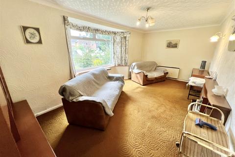 3 bedroom end of terrace house for sale, Campden Green, Solihull