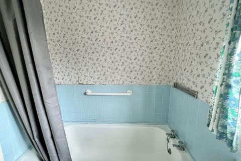 105 Campden Green, Solihull, B92 8HQ