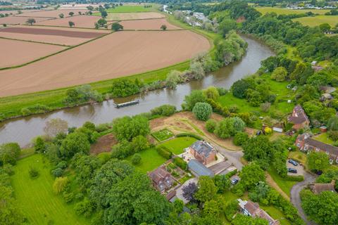 4 bedroom cottage for sale, Clevelode Malvern, Worcestershire, WR13 6PD