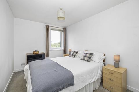 19/7 Dalgety Road, Edinburgh, EH7 5UH