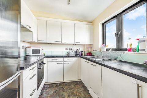 2 bedroom flat to rent, London Road London SE23