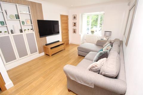 2 bedroom semi-detached house for sale, Appletree Gardens, Hertfordshire EN4