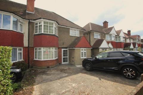 4 bedroom semi-detached house to rent, Elmstead Avenue, Wembley