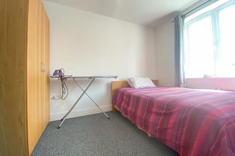 2 bedroom flat to rent, Granby Court, Rosslyn Crescent HA1