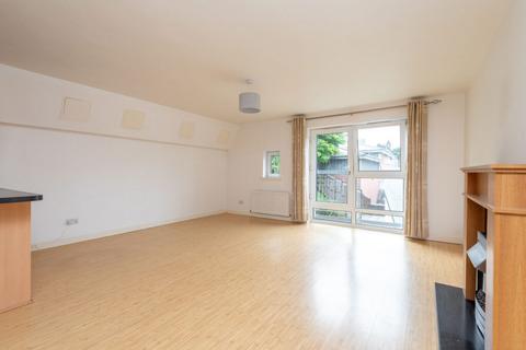 151/2 Lower Granton Road, Edinburgh, EH5 1EY