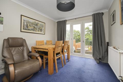 27 Greenhill Park, Penicuik, EH26 9EX