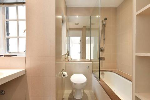 23 Devonshire Close, London, W1G 7BD