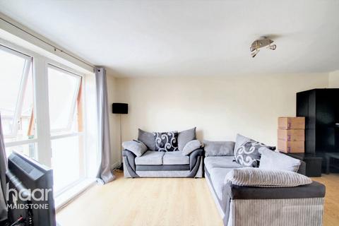 2 bedroom apartment for sale, Coral Park, Maidstone