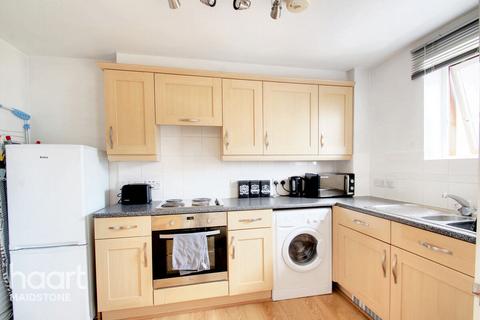 2 bedroom apartment for sale, Coral Park, Maidstone