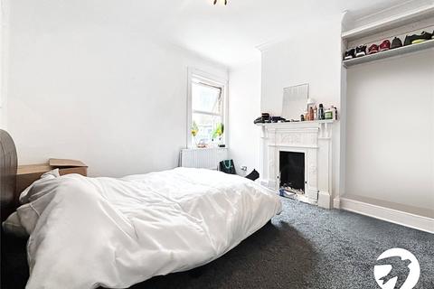 2 bedroom maisonette to rent, Riverdale Road, Erith, DA8