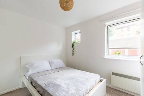 2 bedroom flat to rent, Barnfield Place, Isle Of Dogs, London, E14