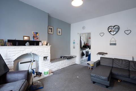 3 bedroom end of terrace house for sale, Grange Street, Burnley BB11