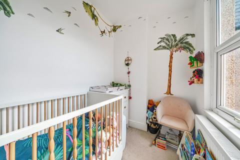 105 Ravenscroft Road, Beckenham, BR3 4TN