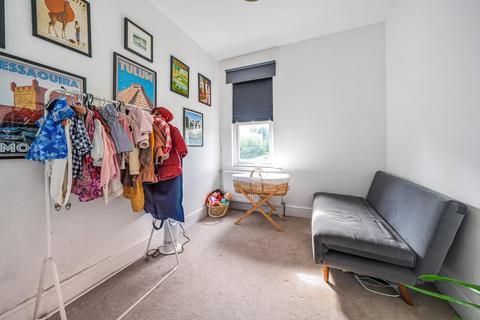 105 Ravenscroft Road, Beckenham, BR3 4TN