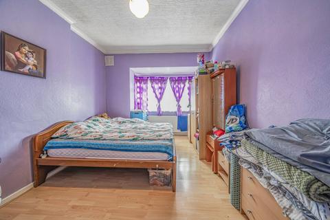 3 bedroom terraced house for sale, Totterdown Street, Tooting, London, SW17