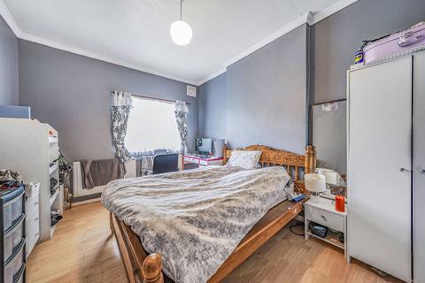 3 bedroom terraced house for sale, Totterdown Street, Tooting, London, SW17