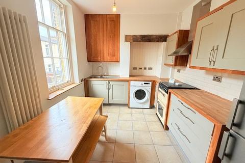 3 bedroom terraced house for sale, George Street, Shipley BD18