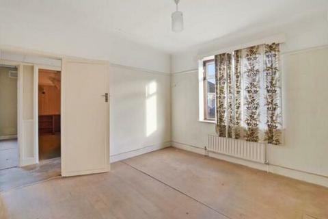 Yarlside Brunswick Close, Bexleyheath, DA6 8EW