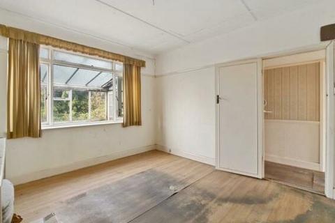 Yarlside Brunswick Close, Bexleyheath, DA6 8EW