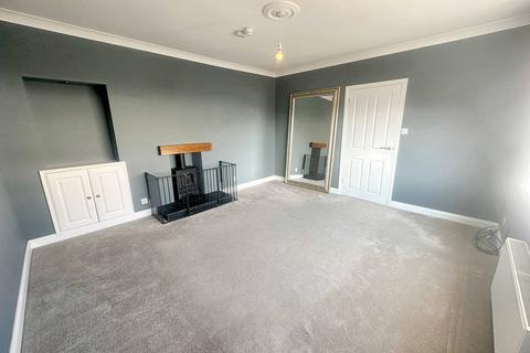 3 bedroom ground floor flat to rent, Cairnfield Avenue, Maybole KA19