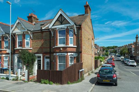 3 bedroom end of terrace house for sale, St. Lukes Avenue, Ramsgate, CT11