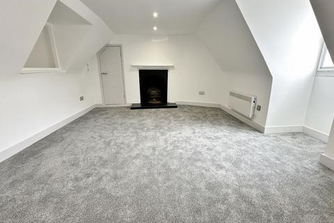 undefined, Flat 2, High Street, Newmarket