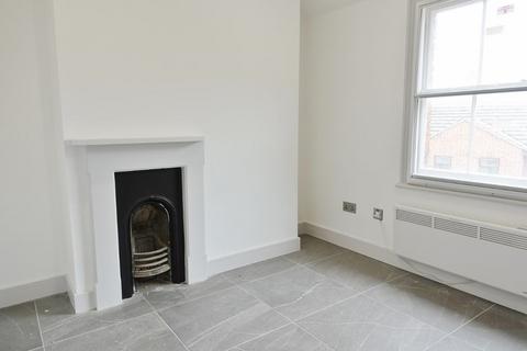 1 bedroom flat to rent, Flat 2, High Street, Newmarket