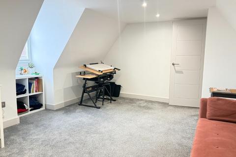 undefined, Flat 2, High Street, Newmarket