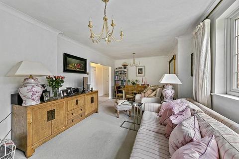 2 bedroom apartment for sale, Kenmore Close, Kew, Surrey, TW9