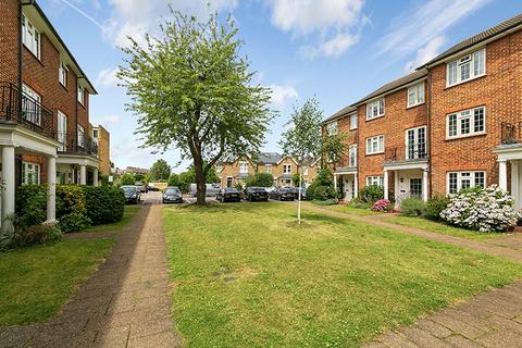 5 Kenmore Close, Richmond, TW9 3JG