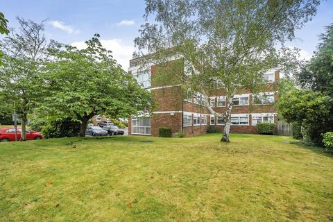 1 Ingleside Close, Beckenham, BR3 1QU