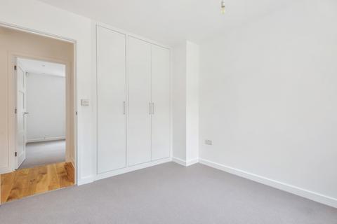 3 bedroom maisonette to rent, Horsley Street London SE17