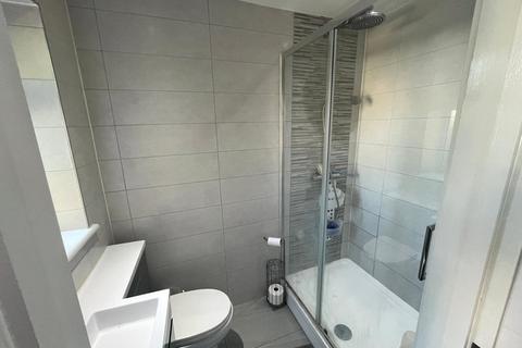 21 Mayfield Road, Gravesend, DA11 0JR