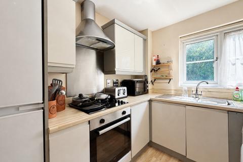 2 bedroom apartment to rent, New Bridge Street, Witney OX28
