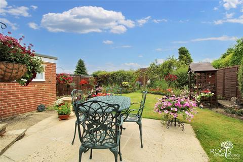 3 bedroom bungalow for sale, Thatcham, West Berkshire RG18