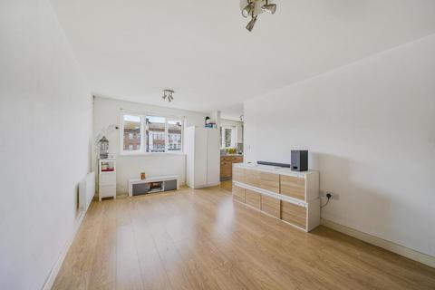 2 bedroom flat for sale, Stanmore,  Middlesex,  HA7