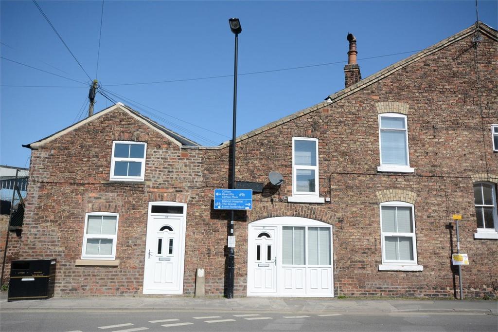 Newborough Street, YORK, YO30 1 bed flat to rent £750 pcm (£173 pw)